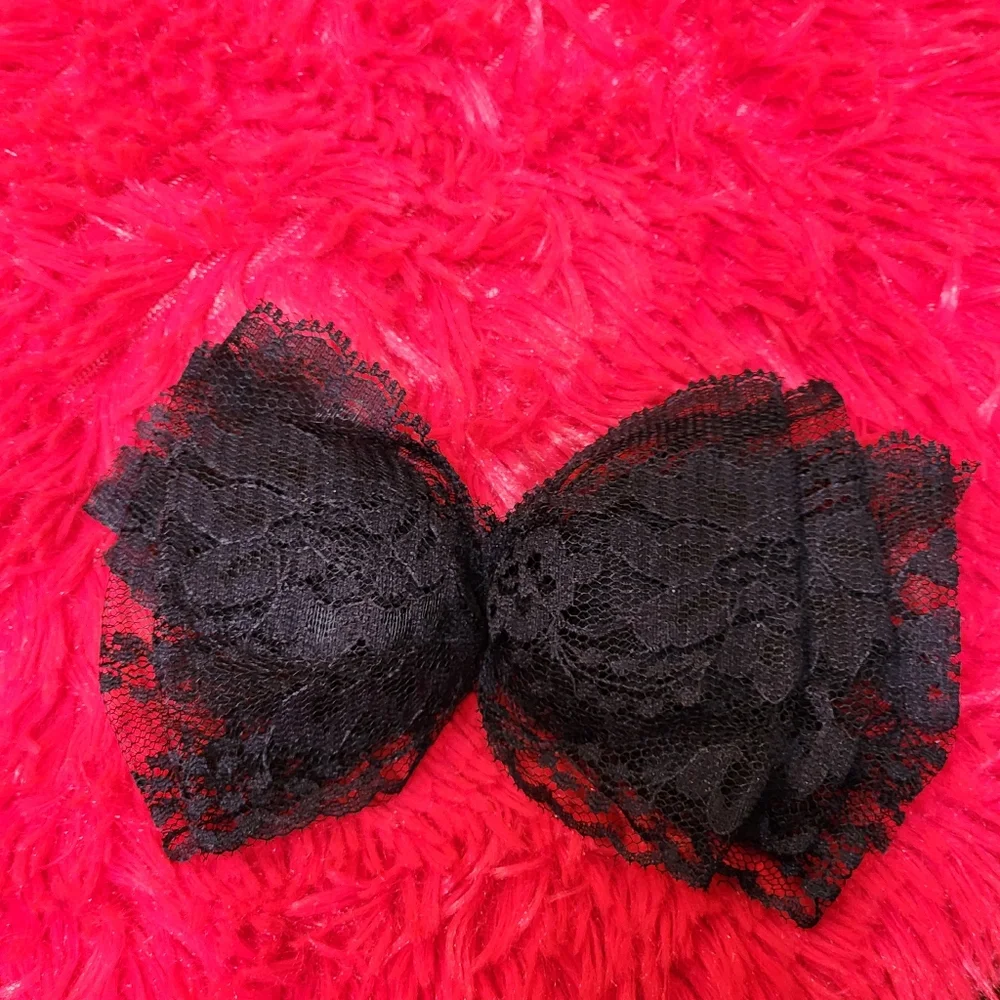 Vintage 90s Black Lace Hair Bow